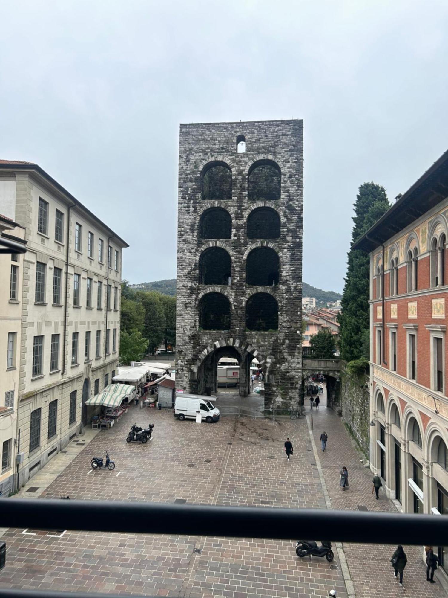 Porta Torre Como Apartment - By Relais Di Giada Exterior photo